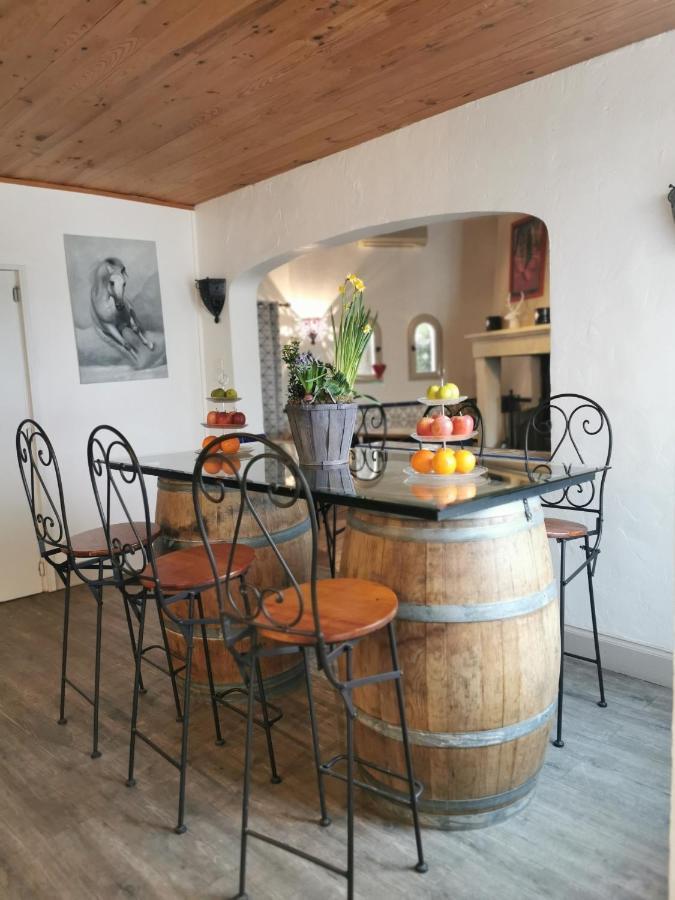 L'Auberge Camarguaise Сент-Мари-де-ла-Мер Экстерьер фото