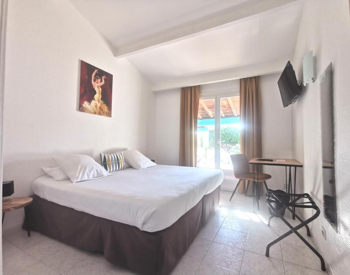 L'Auberge Camarguaise Сент-Мари-де-ла-Мер Экстерьер фото