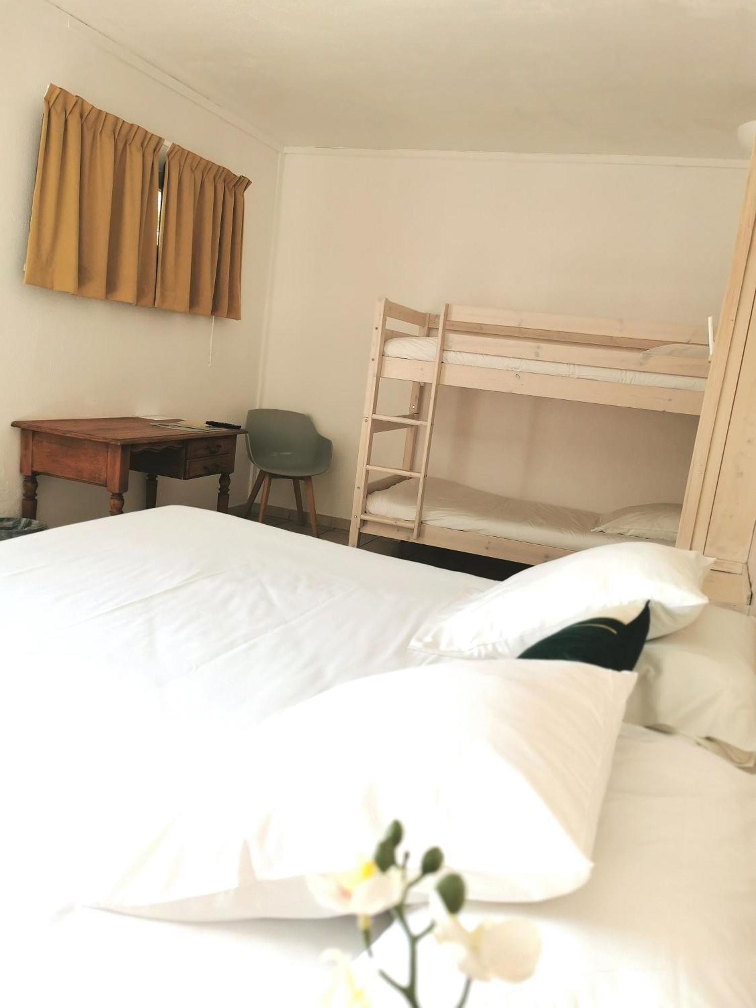 L'Auberge Camarguaise Сент-Мари-де-ла-Мер Экстерьер фото